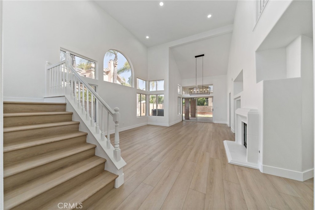 40372 Corte Martinez