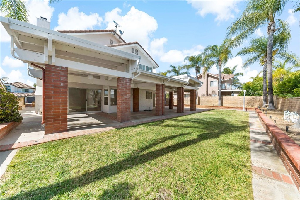 40372 Corte Martinez