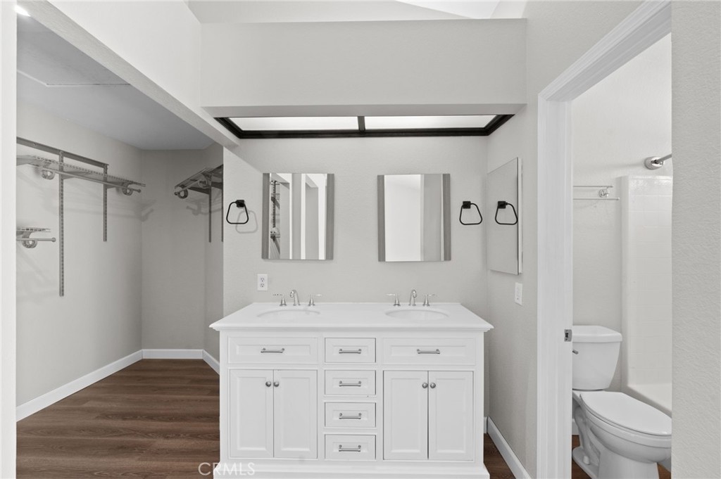 24577 Via Las Laderas