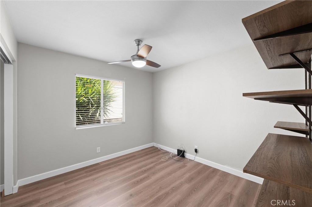 24577 Via Las Laderas