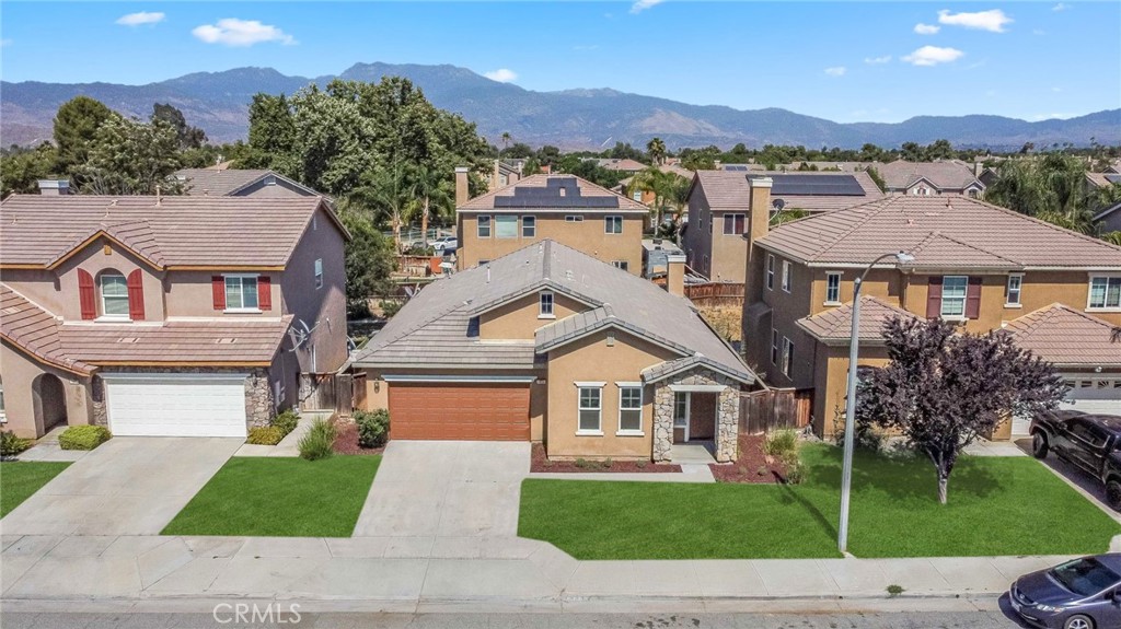 1855 Hawthorne Street