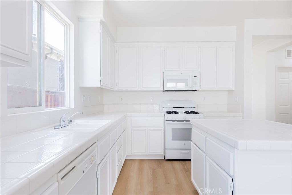 1855 Hawthorne Street