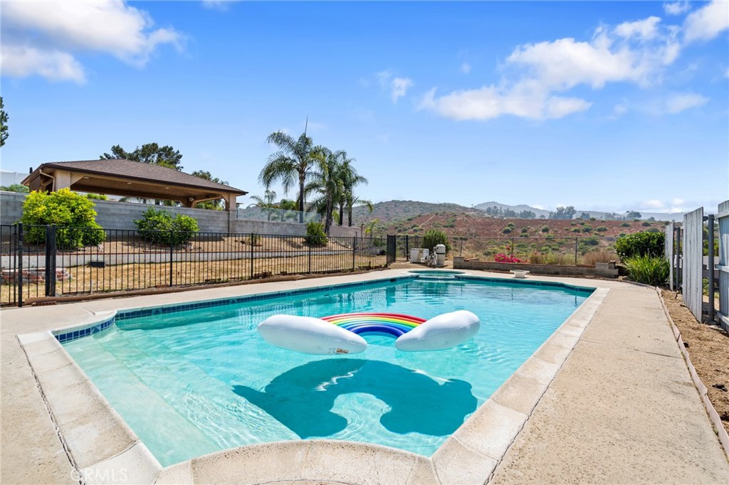 1659 Lomacita Terrace