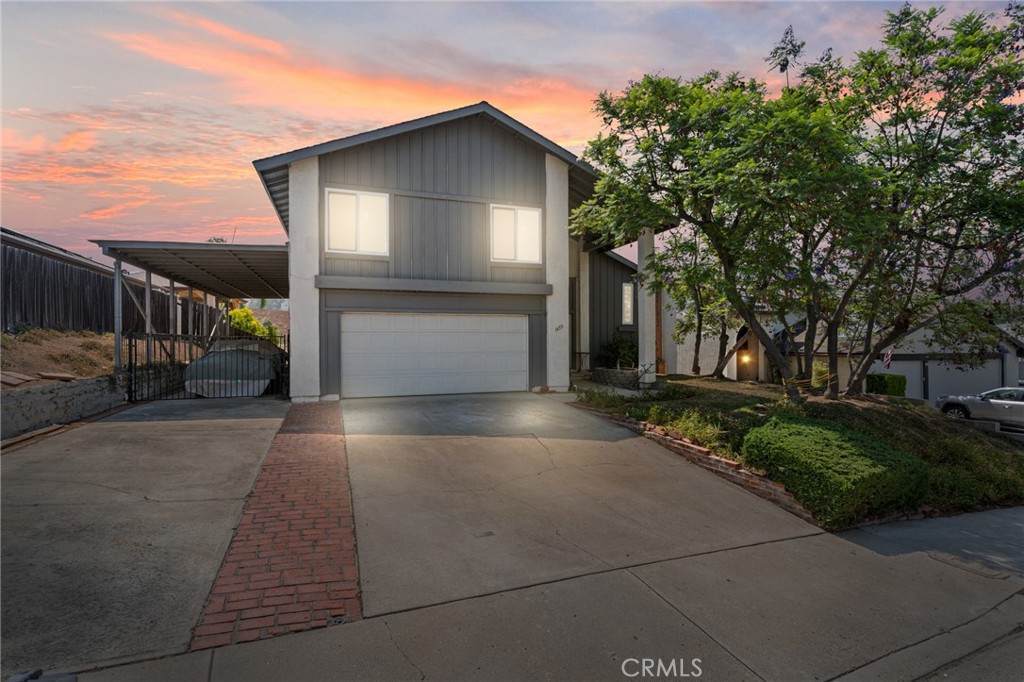 1659 Lomacita Terrace