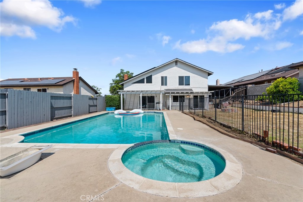 1659 Lomacita Terrace