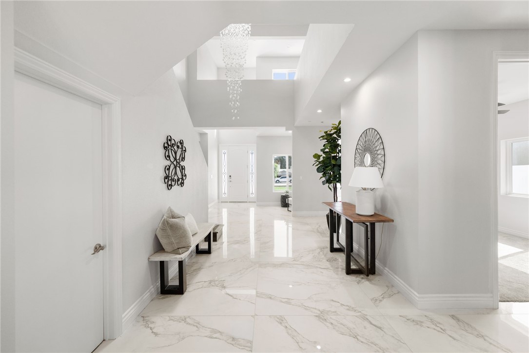 18860 Mariposa Drive