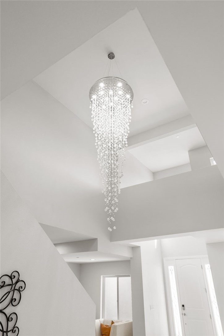 18860 Mariposa Drive