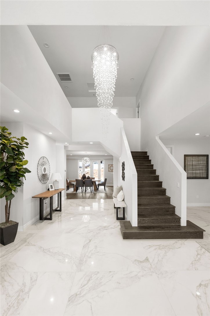 18860 Mariposa Drive