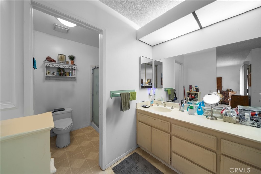 1351 W Cerritos Avenue 4