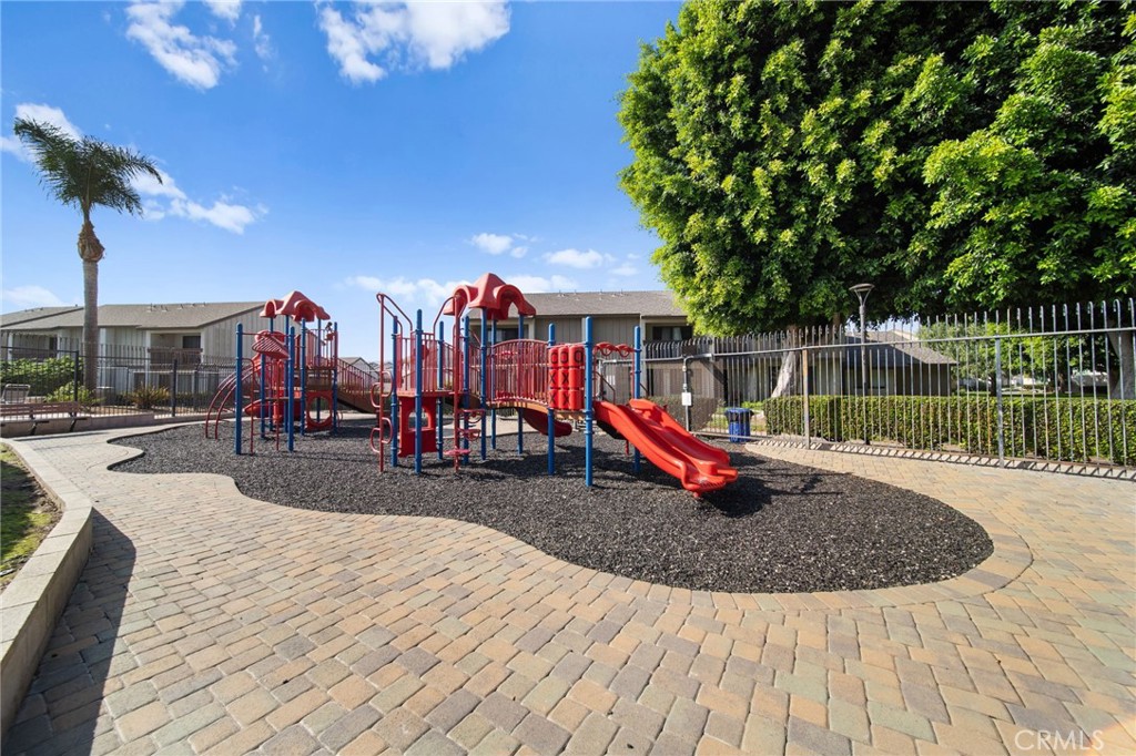 1351 W Cerritos Avenue 4