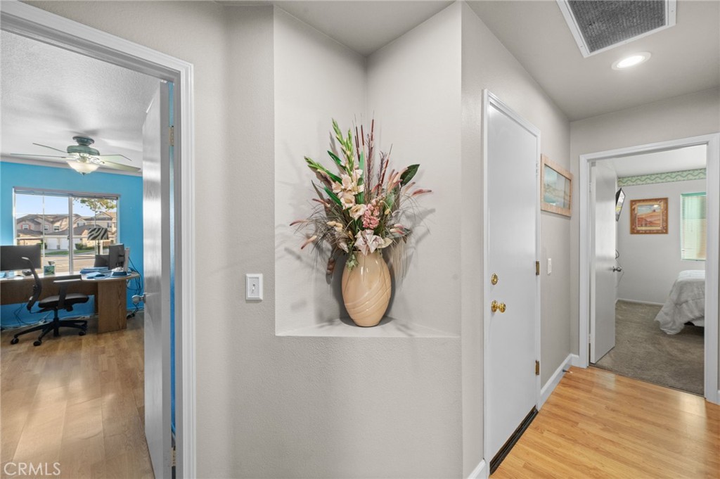 31790 Calle Vimianzo