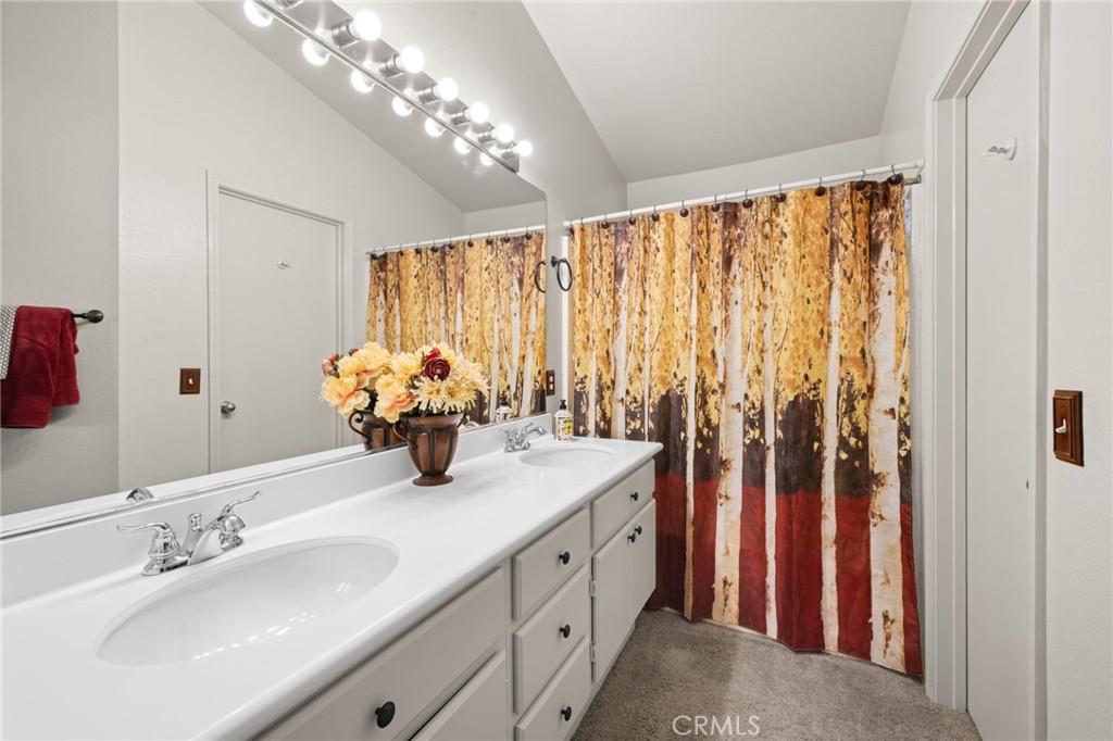 31790 Calle Vimianzo