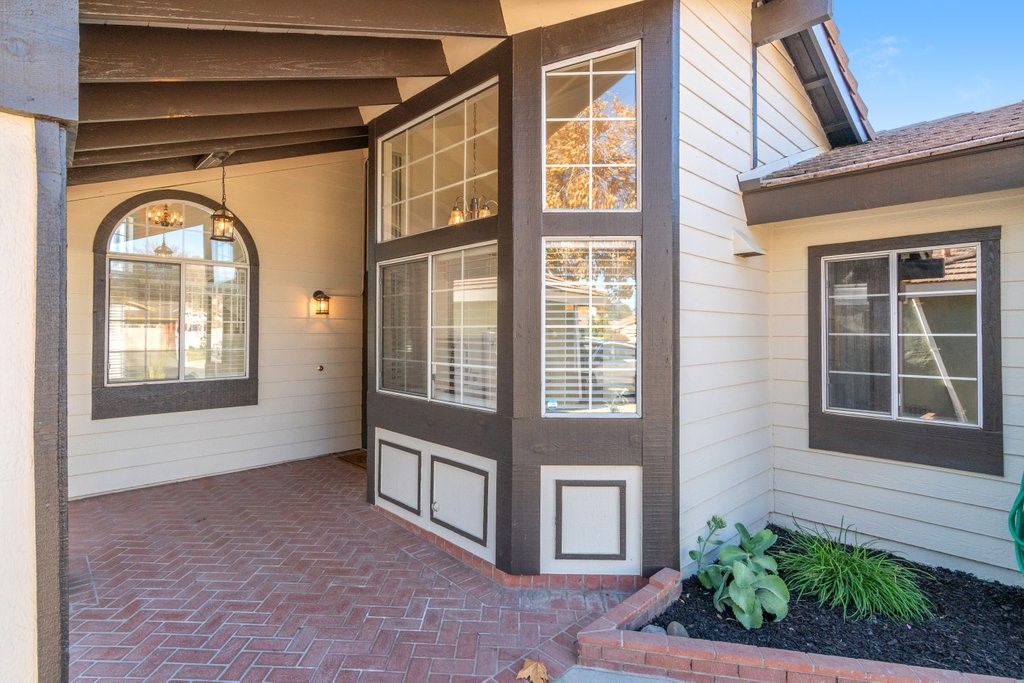 30605 Hollyberry Lane