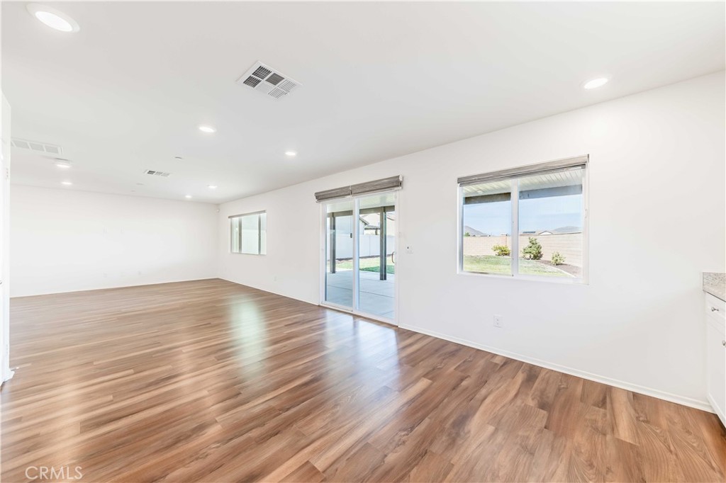 32294 Roman Warren Way