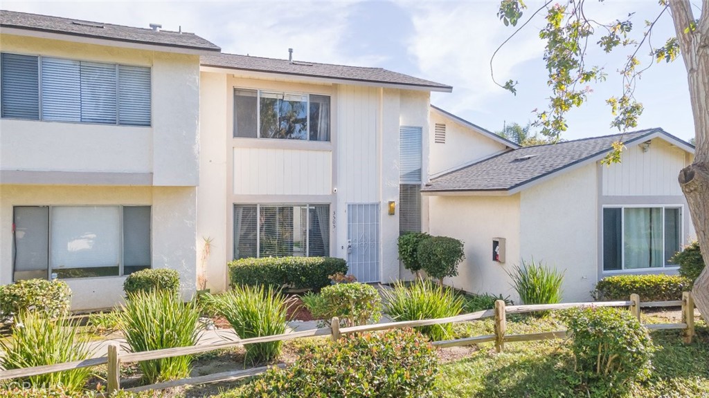 3505 Driftwood Place