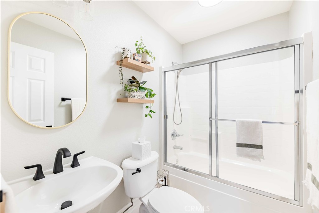 40469 Calle Katerine