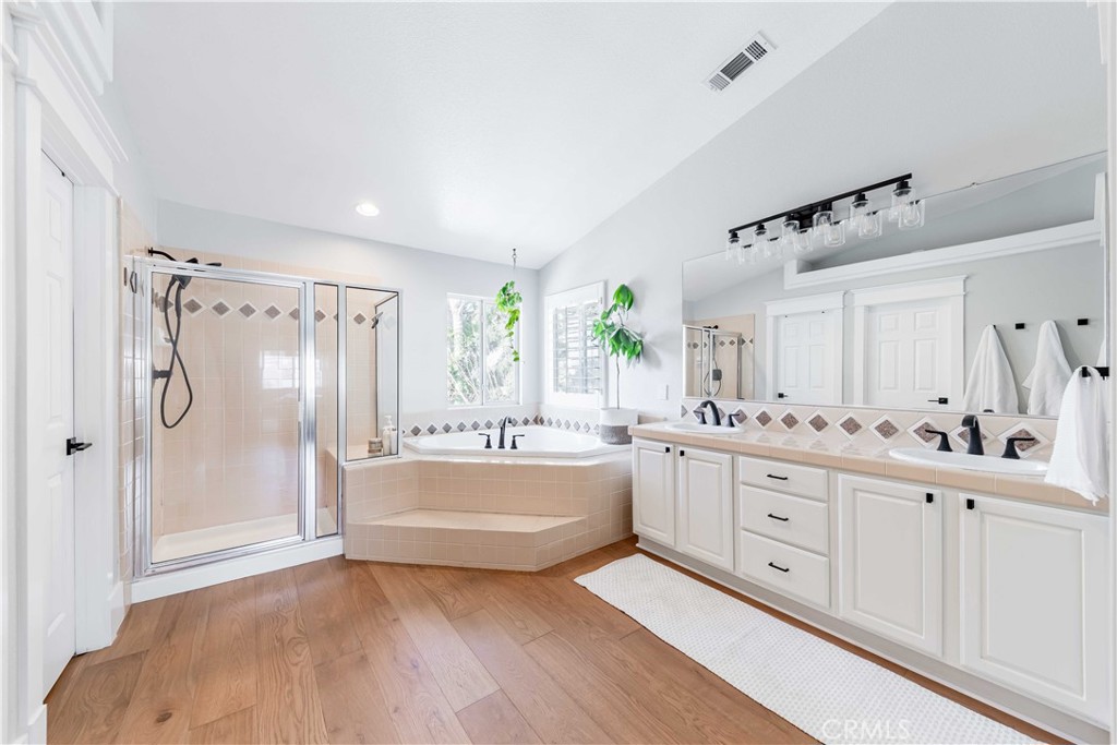 40469 Calle Katerine