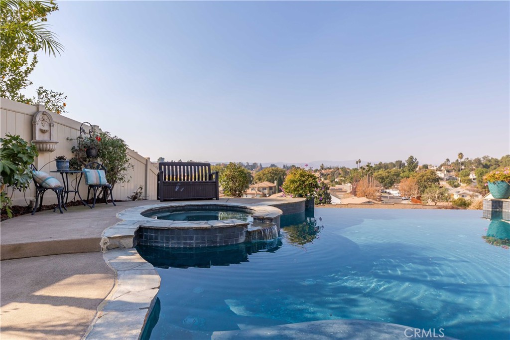 40469 Calle Katerine