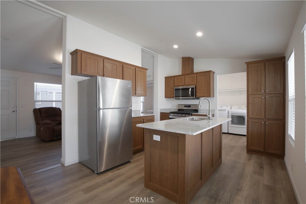 21100 State Street 371