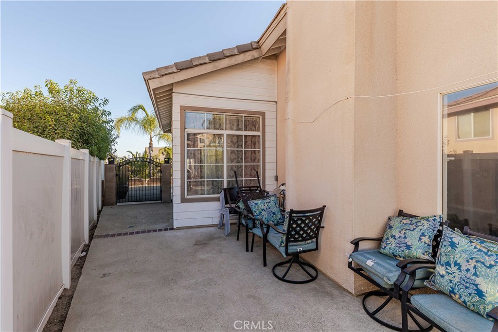 29113 Shorecliff Drive