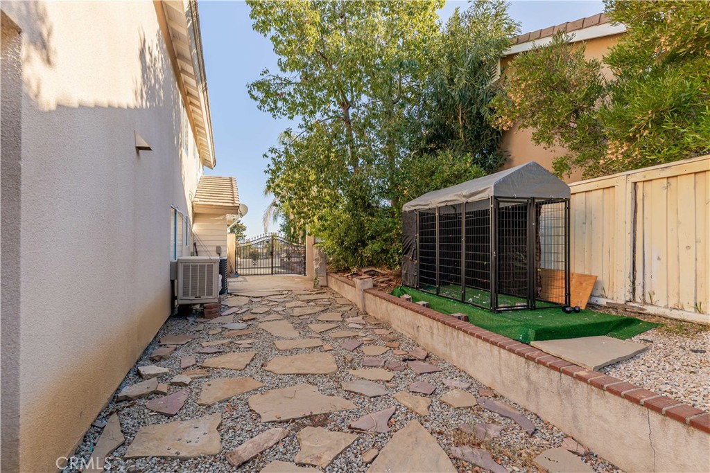 29113 Shorecliff Drive