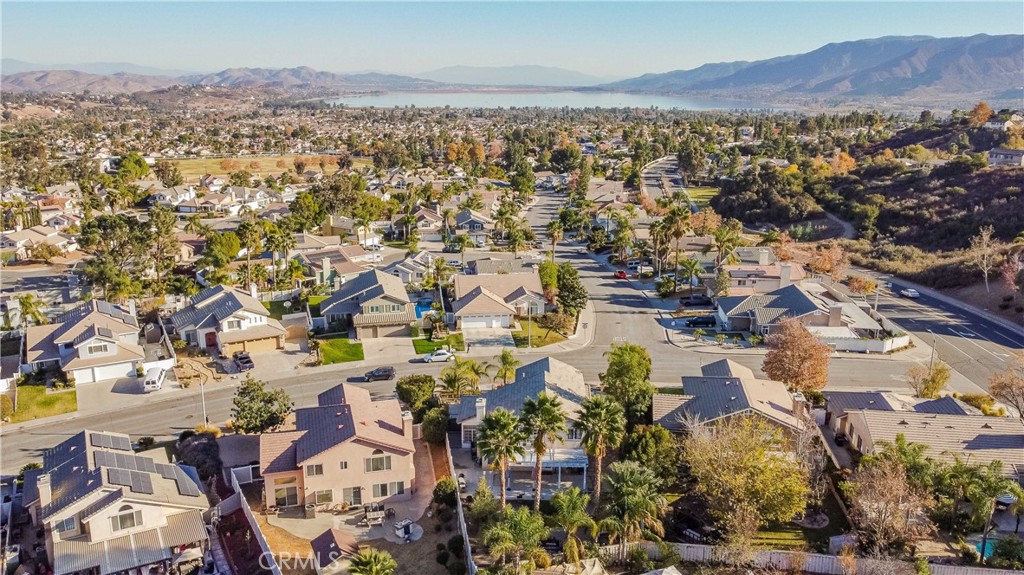 29113 Shorecliff Drive