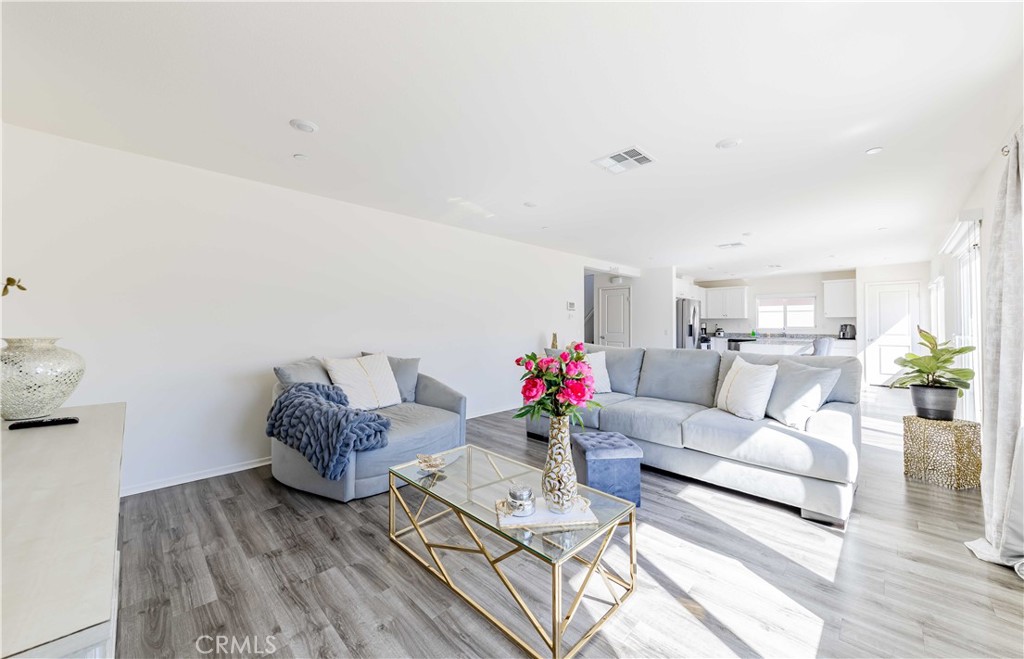 1410 Monument Street