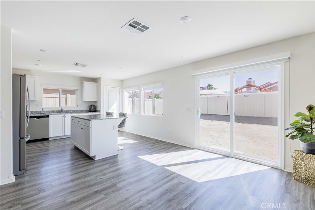 1410 Monument Street