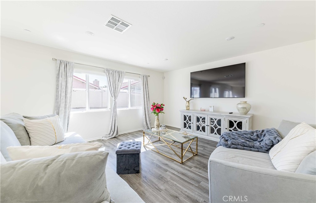 1410 Monument Street