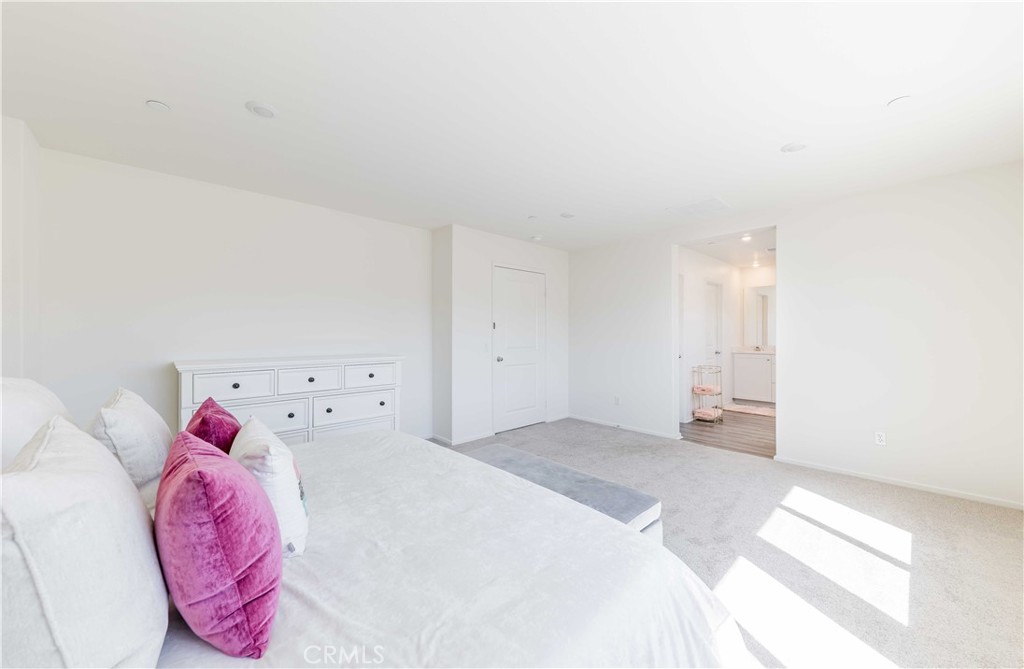 1410 Monument Street