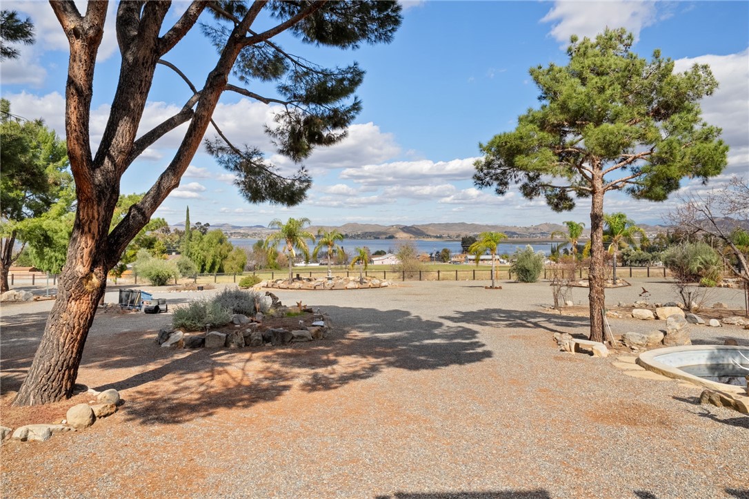 33120 Deeble Entrance Street