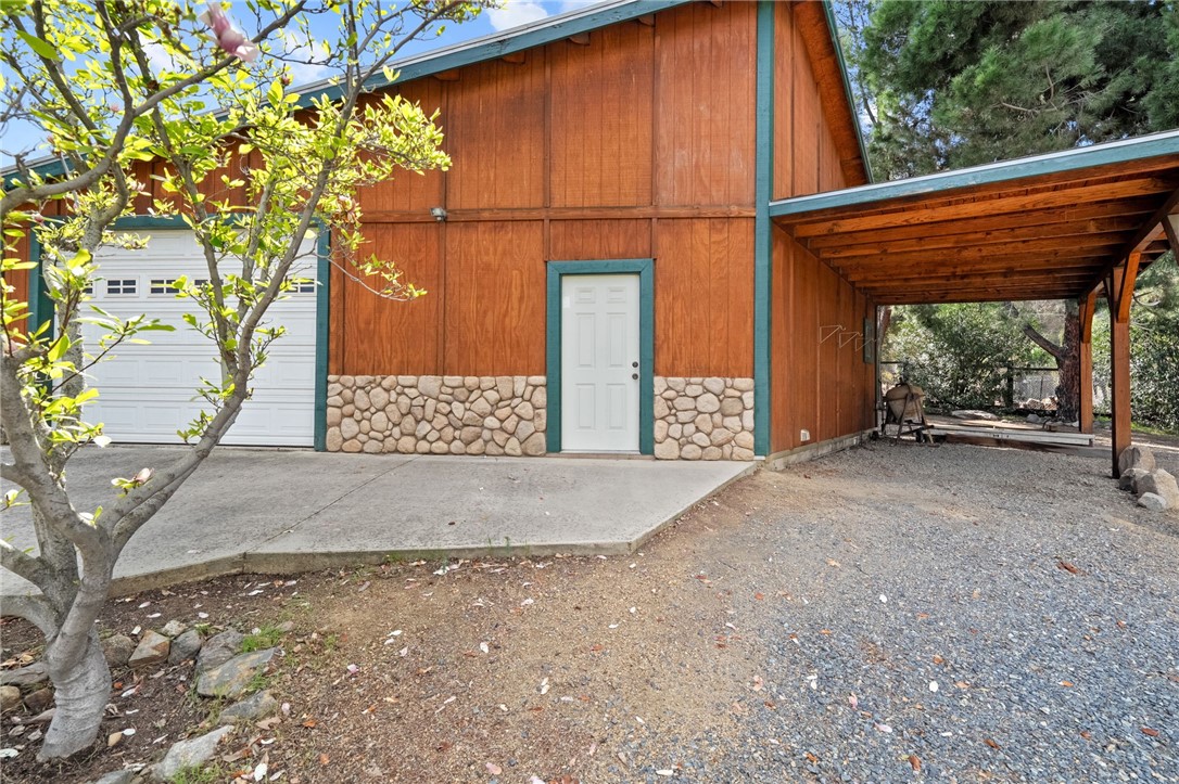 33120 Deeble Entrance Street