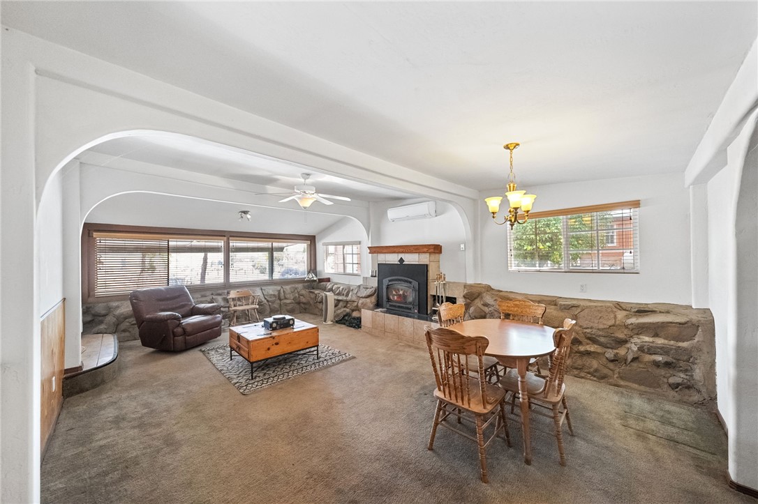 33120 Deeble Entrance Street