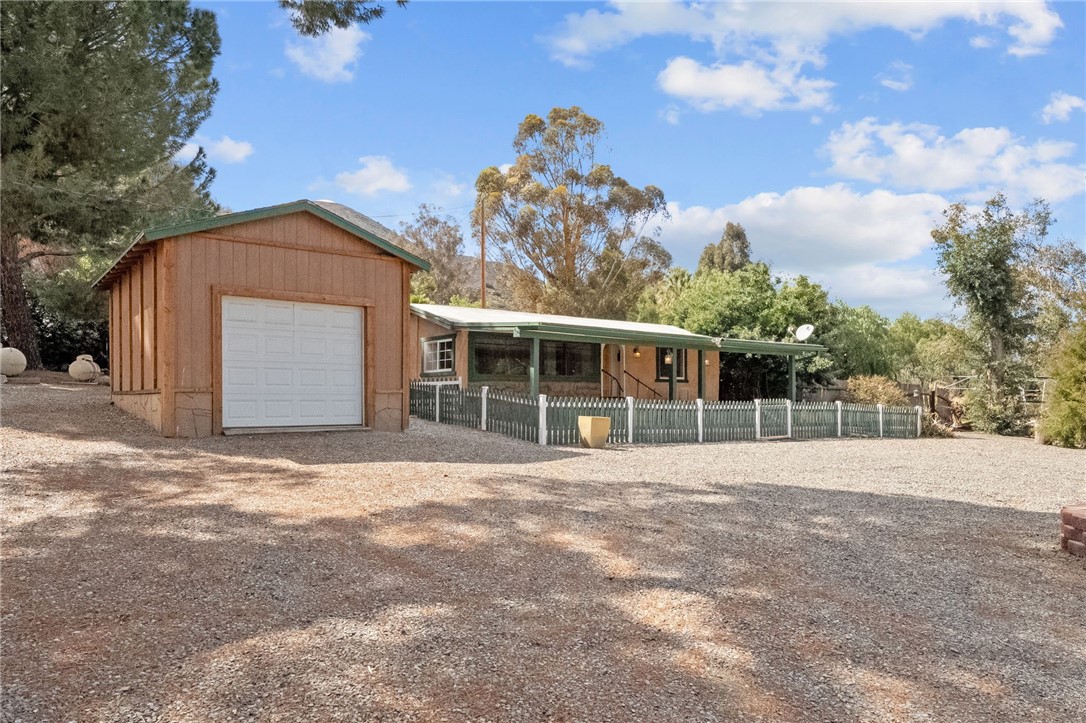 33120 Deeble Entrance Street