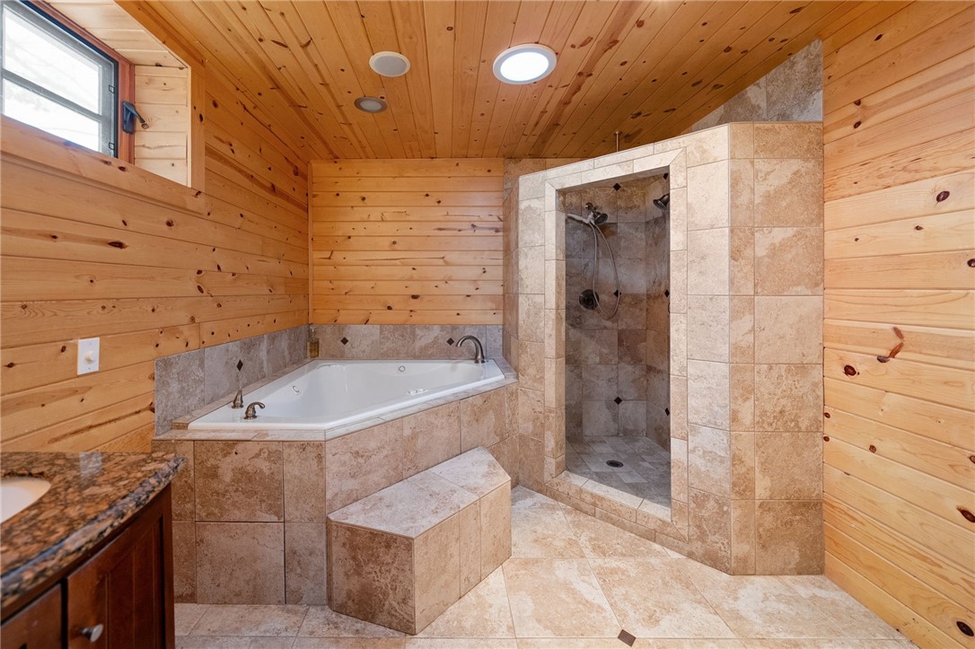 33120 Deeble Entrance Street