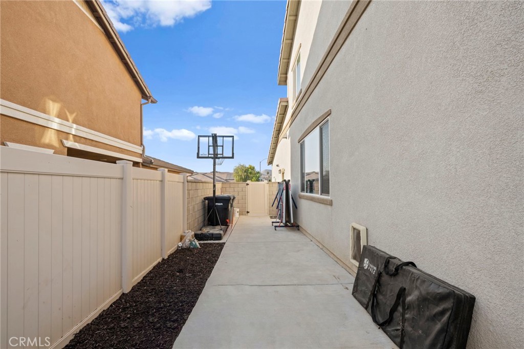 23105 Seattle Ridge Road