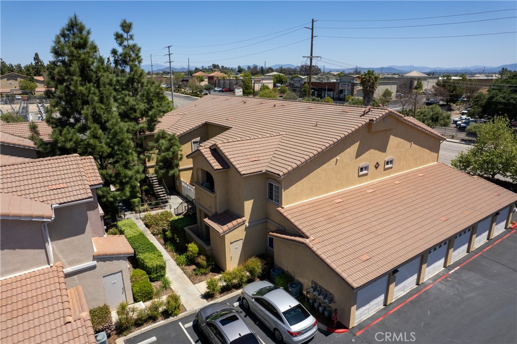 41410 Juniper Street 1111