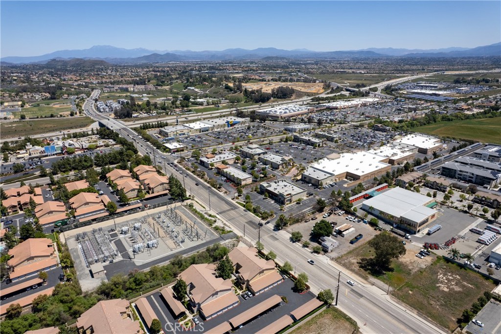 41410 Juniper Street 1111