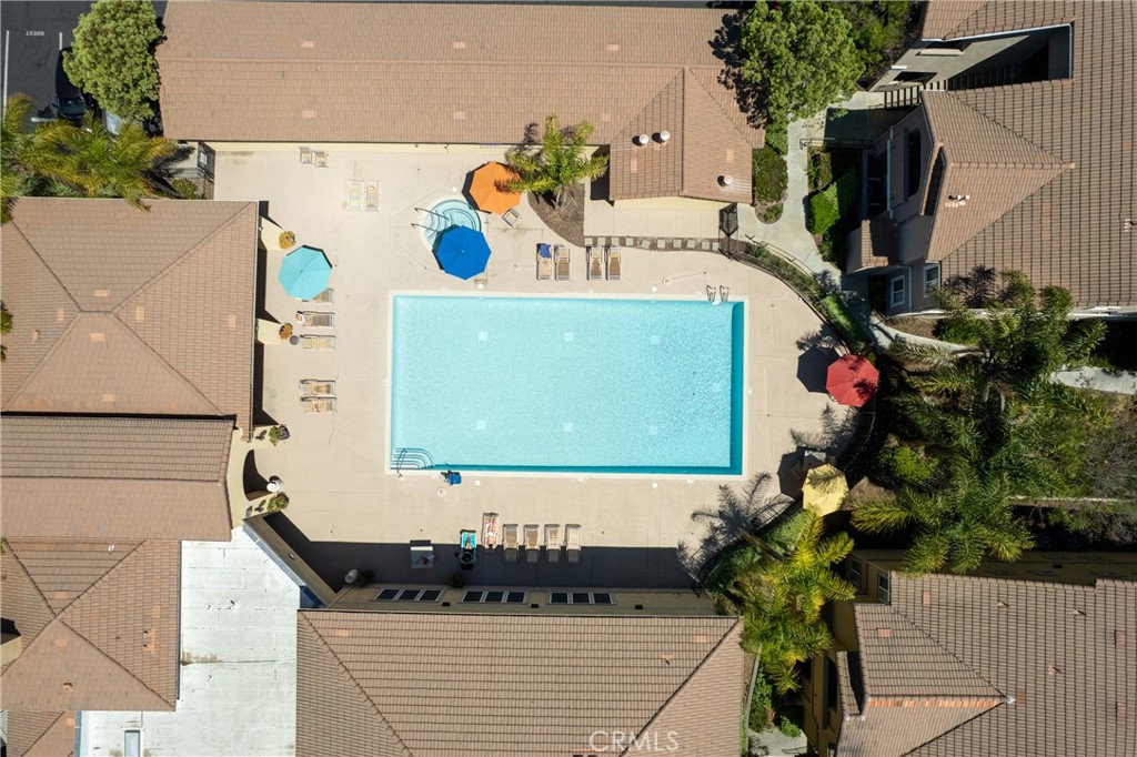 41410 Juniper Street 1111