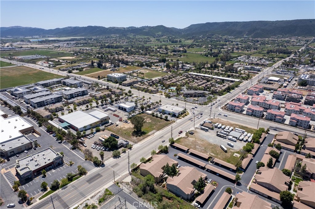 41410 Juniper Street 1111