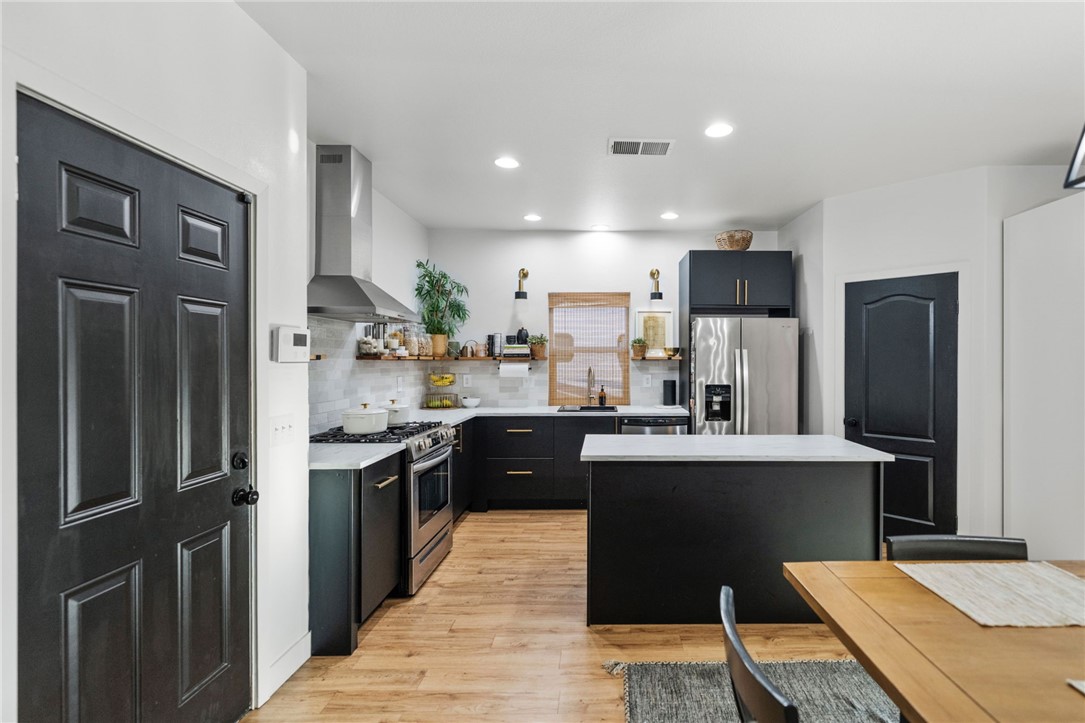 1123 Ticonderoga Lane