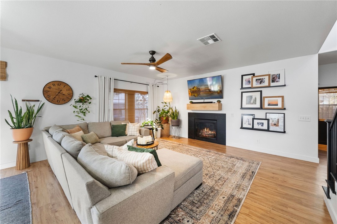 1123 Ticonderoga Lane