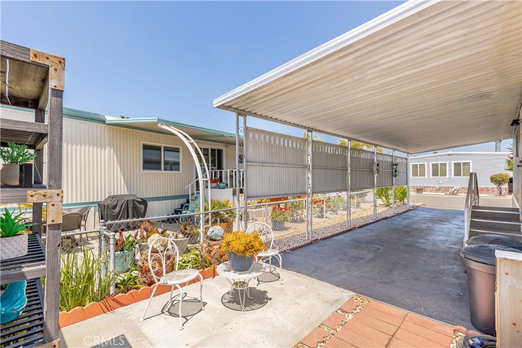 200 N El Camino Real 67