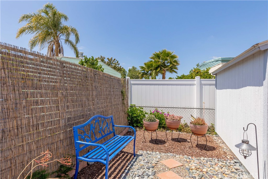 200 N El Camino Real 67