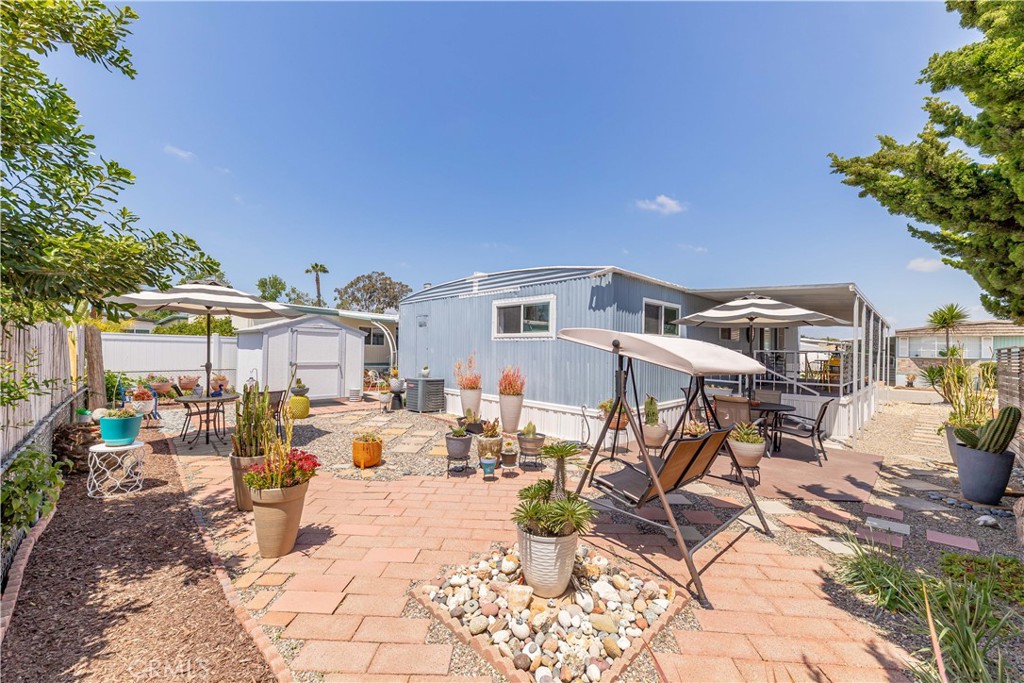 200 N El Camino Real 67