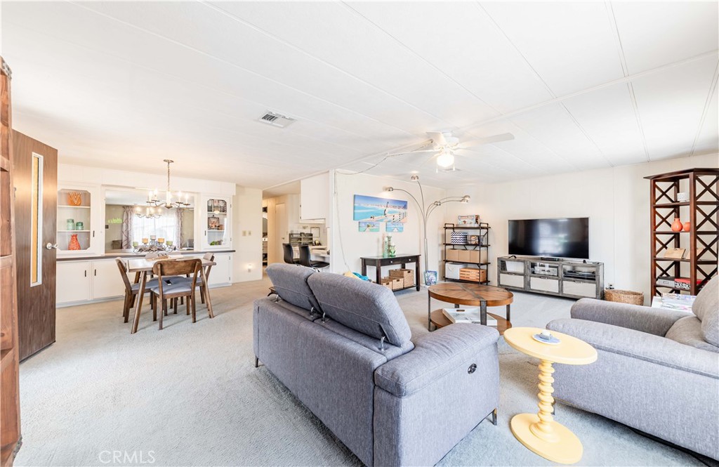 200 N El Camino Real 67