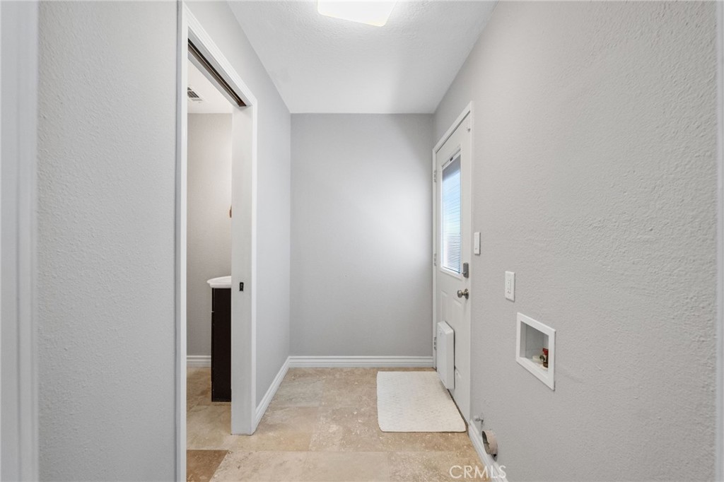 40493 Calle Katerine
