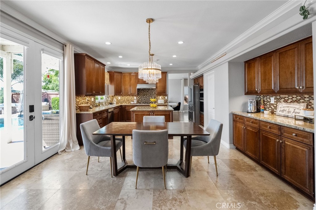 40493 Calle Katerine