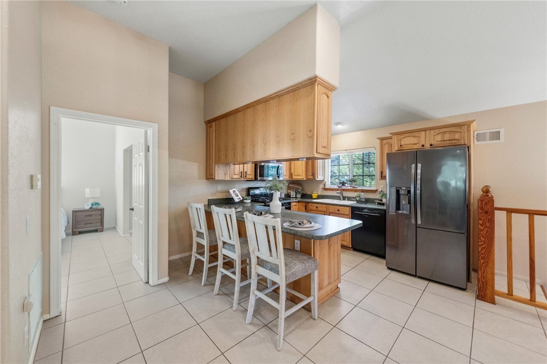 41225 Hacienda Drive