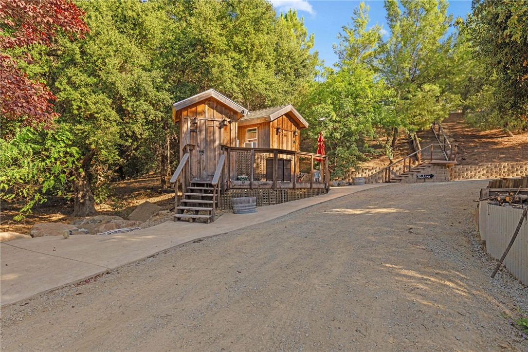 41225 Hacienda Drive